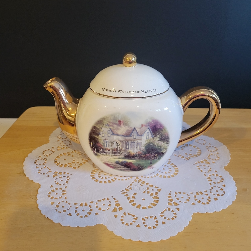 Thomas Kinkade Teleflora Teapot Home is Where the Heart Is